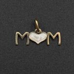 پلاک mom وسط قلب مینا