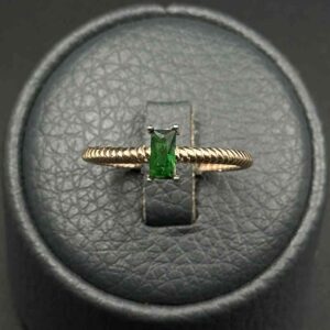 انگشتر نگین باگت ریز